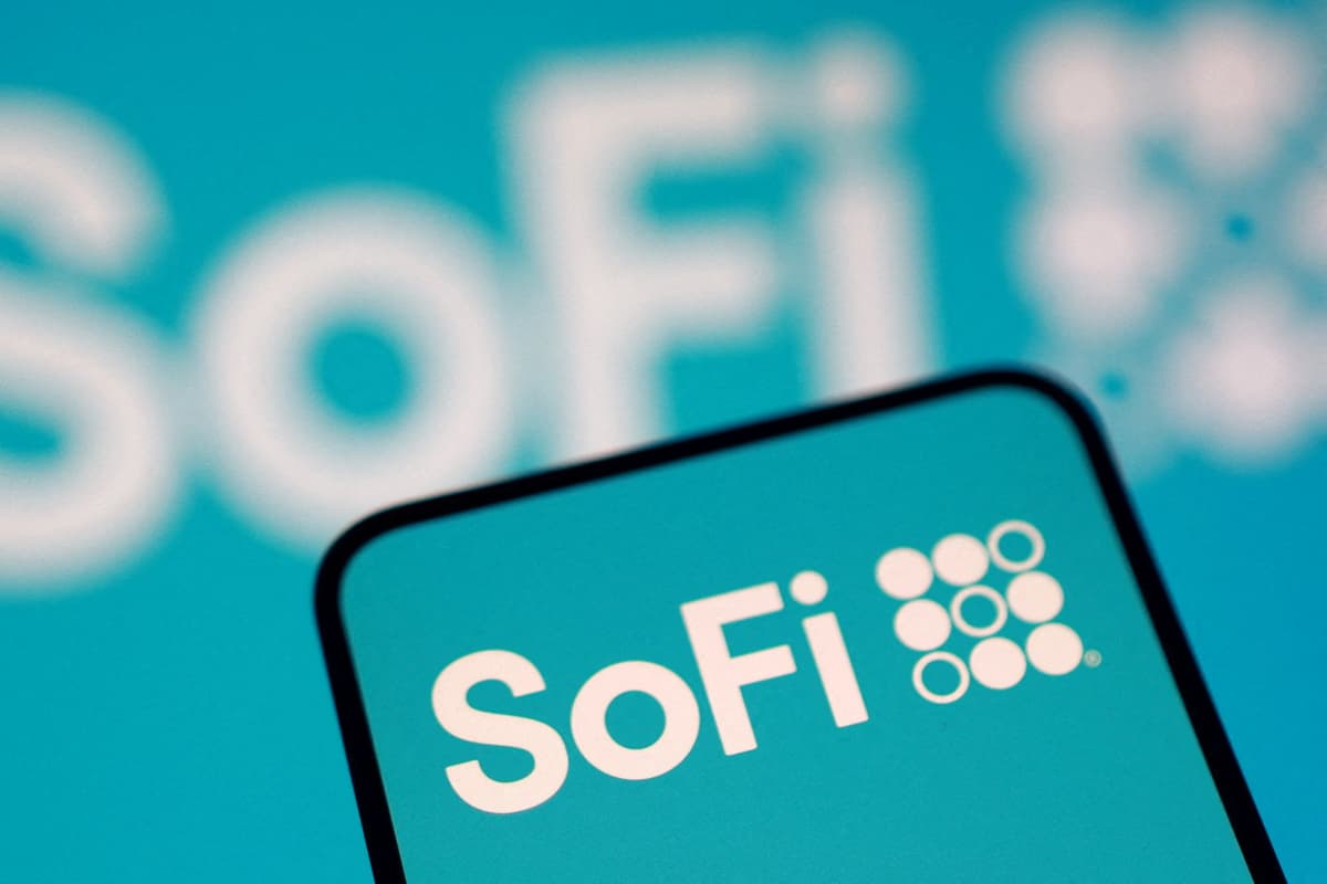 Muddy Waters Alleges 90% Inflation in SoFi's 2025 Adjusted EBITDA
