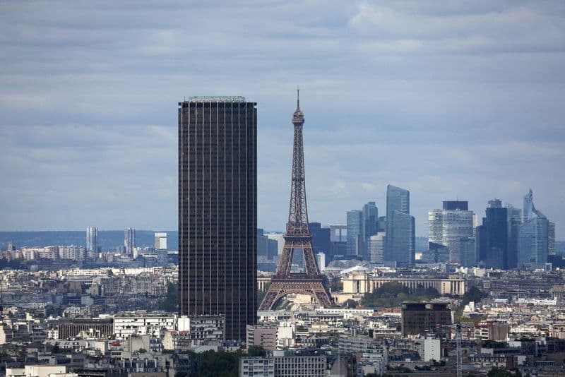 French statistics agency INSEE lowers 2026 growth forecasts amid rising inflation projections