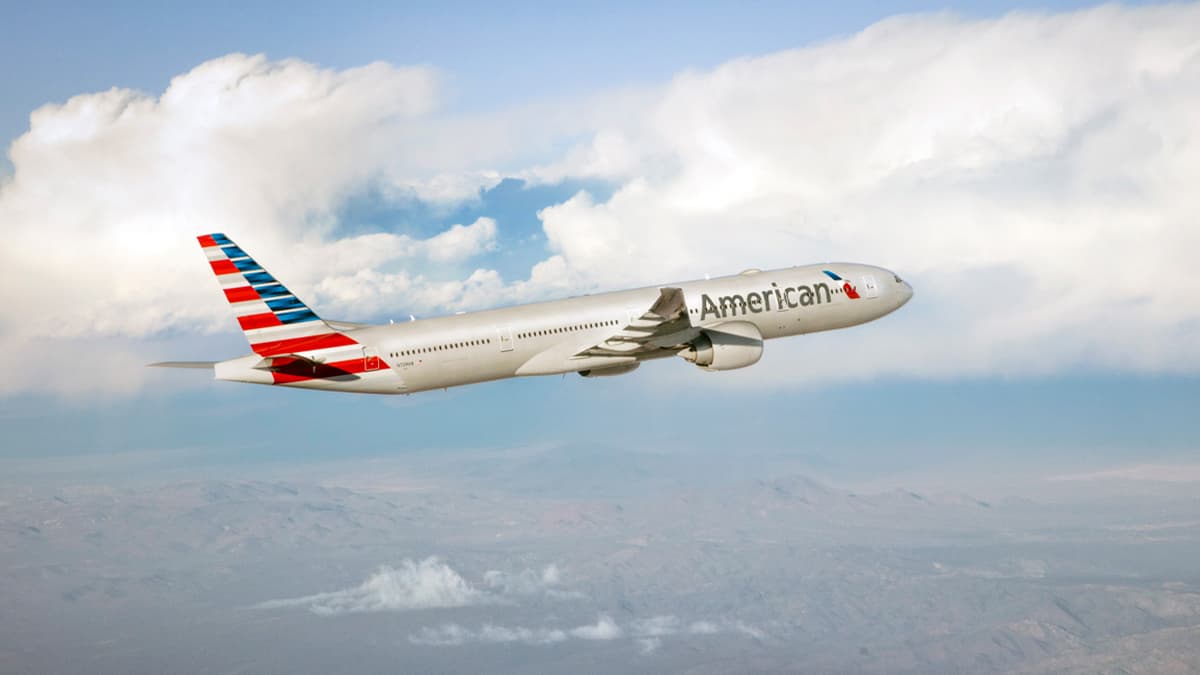 American Airlines Navigates Q2: Revenue Up, Net Income Down Amid Cautious Outlook