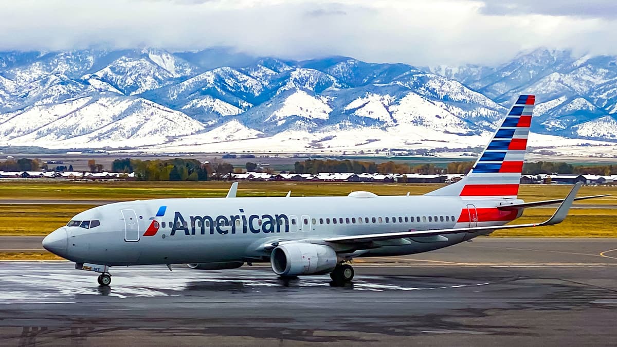 American Airlines Navigates Severe Weather Headwinds Amid Strong 2026 Earnings Outlook