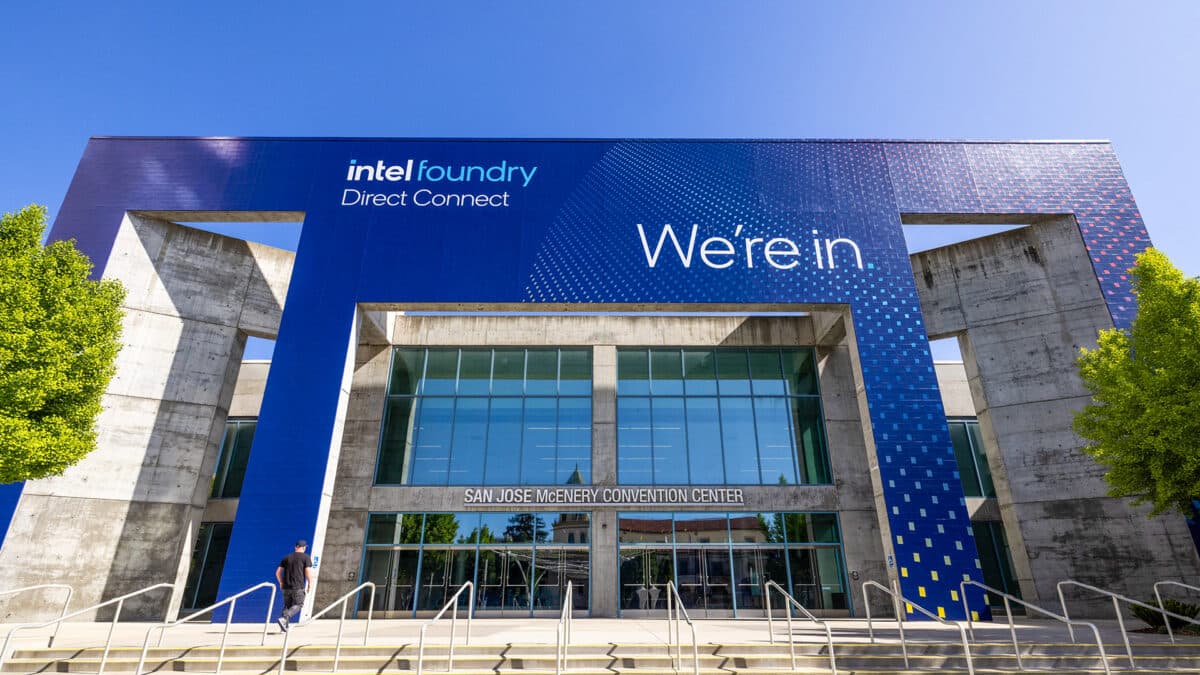 Intel Secures Major Foundry Partnerships with Apple, Google, and Tesla