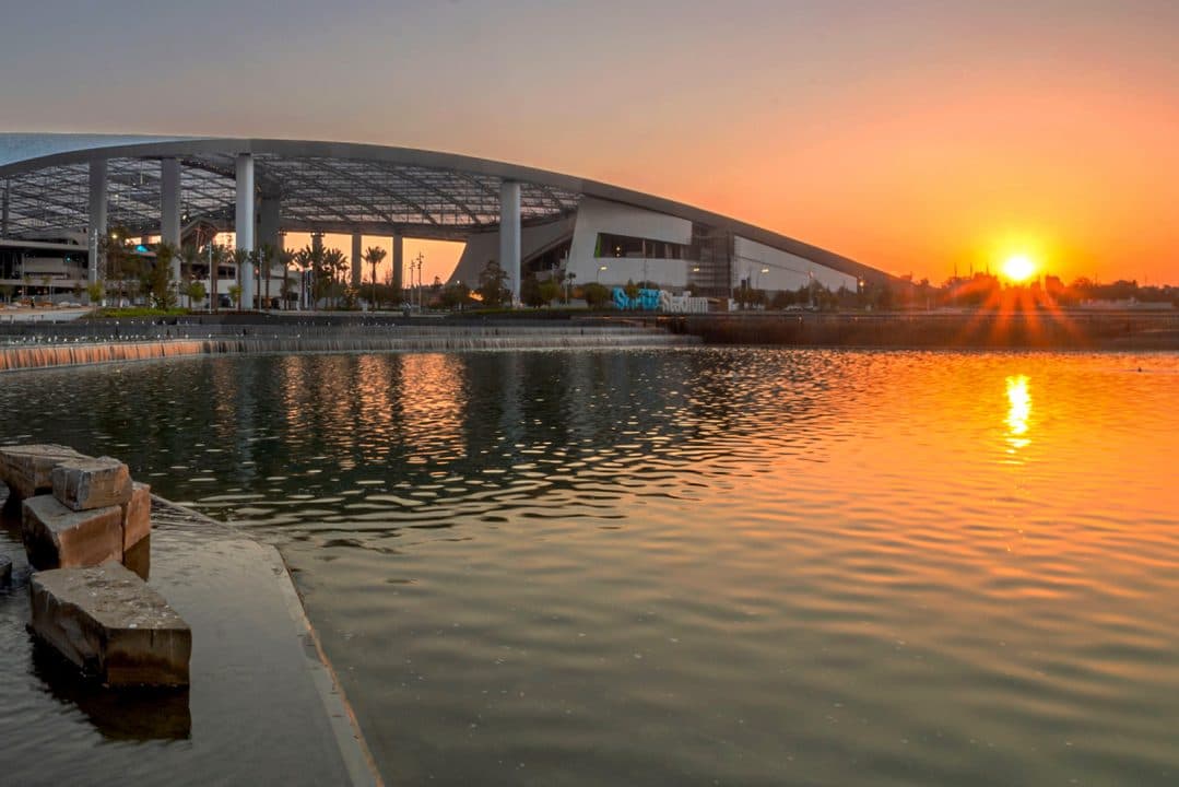 SoFi Achieves Landmark $1 Billion Quarterly Revenue Milestone Fueled by Membership Surge